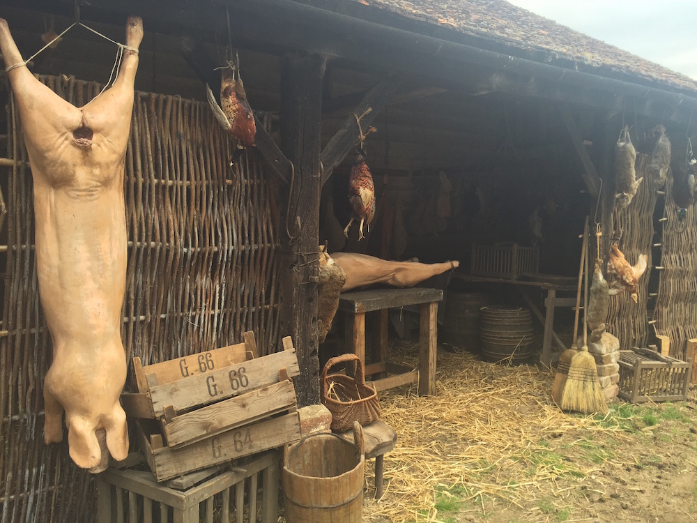 DALIA GELLERT / TV ENTERTAINMENT / SET DECORATOR  FOR BBC'S OUTLAWS 