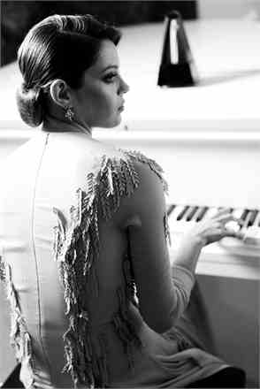 DALIA GELLERT / COMMERCIALS / PRODUCTION BUYER  FOR FABERGE 